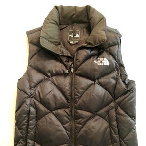 Women’s Black Northface 550 Vest - GUC